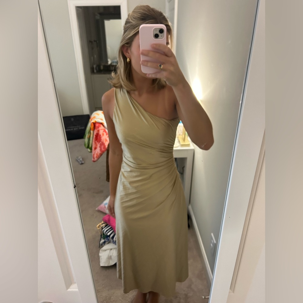 Delfi collective x Anthropologie One-Shoulder Gold Dress